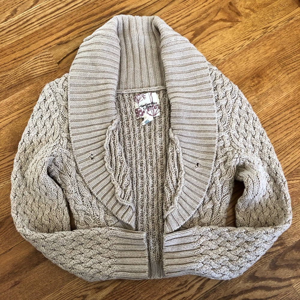 Abercrombie Cropped Sweater